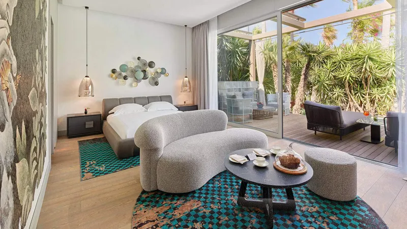 Laguna Private Grand Suite